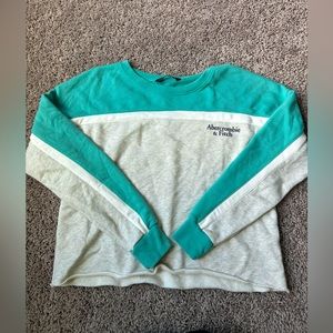 Abercrombie & Fitch Womens Cropped Sweatshirt